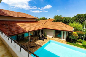 Villa Mirisgala - Luxury Villa by Negombo Lagoon